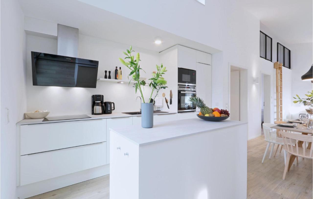 Stunning Home In Lembruch-Duemmer See With Wifi Exterior photo